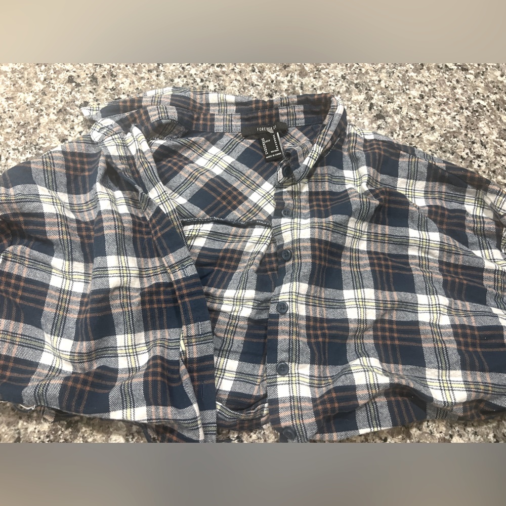 Forever 21 crop flannel SZ M NWOT